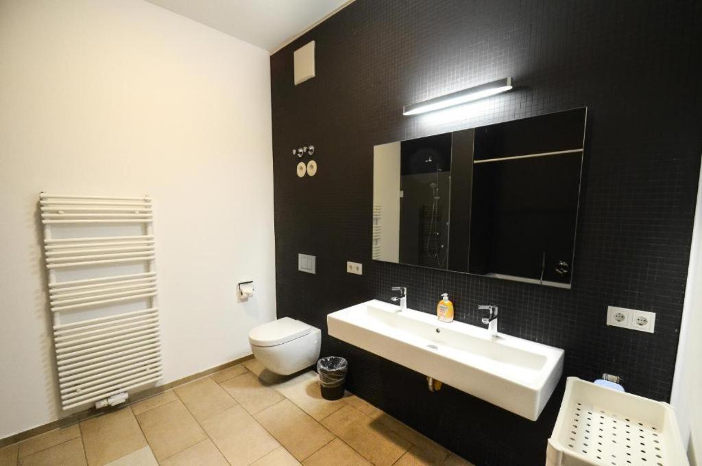 Appartement High-quality In The Heart Of 4 Stuttgart